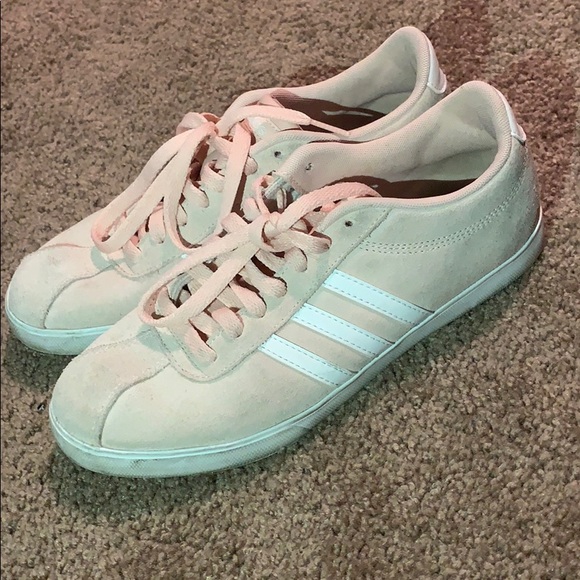 Used - Picture 2 of 3